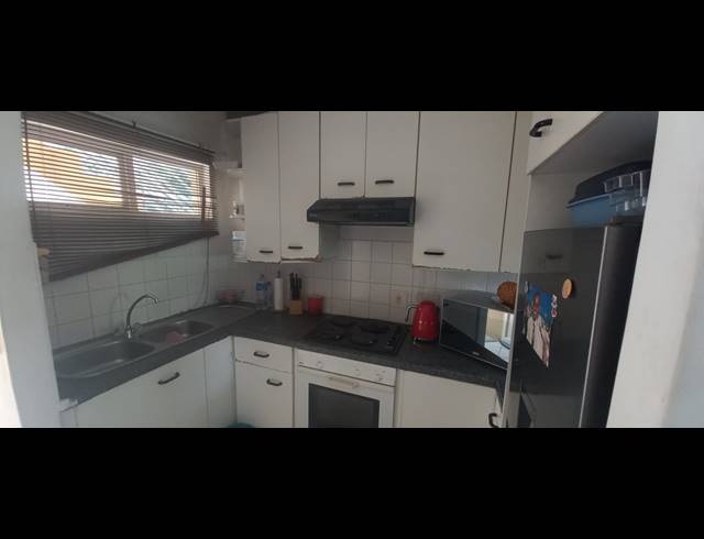 2 BEDROOM FLAT FOR SALE IN MORNINGSIDE